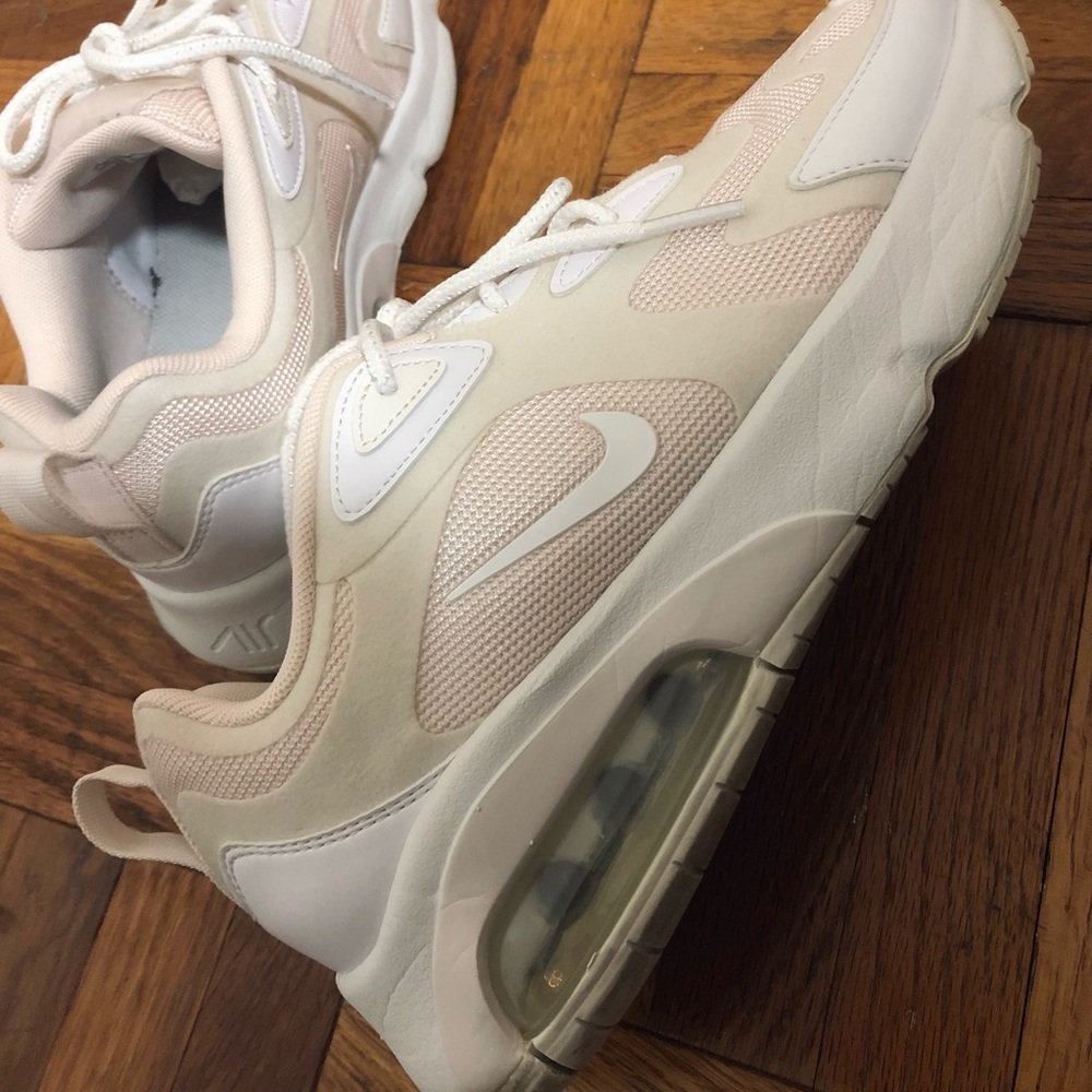 Nike Pale Pink Sneaker